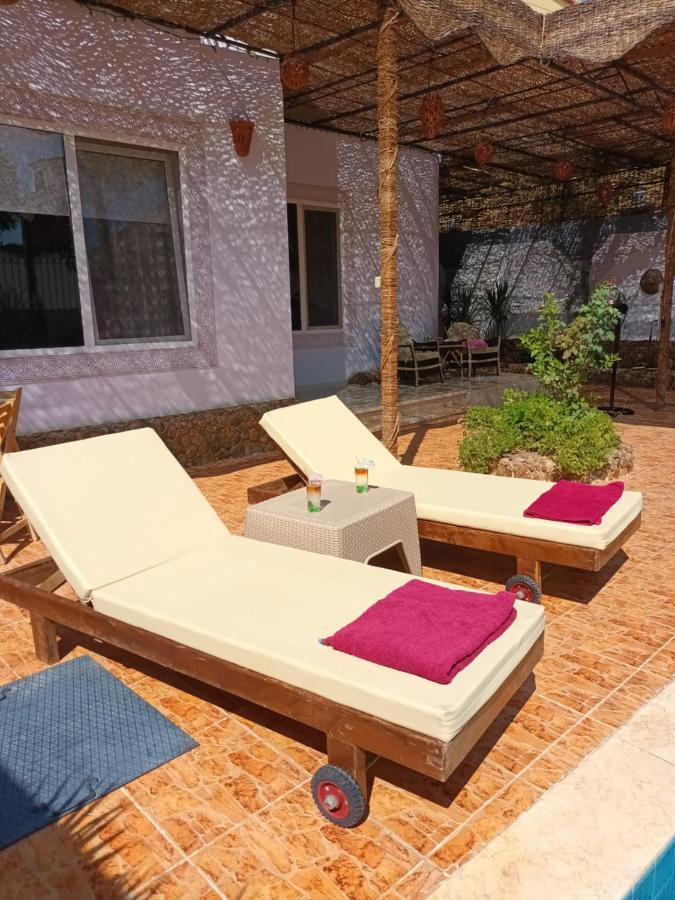 Homestay I Med Pool